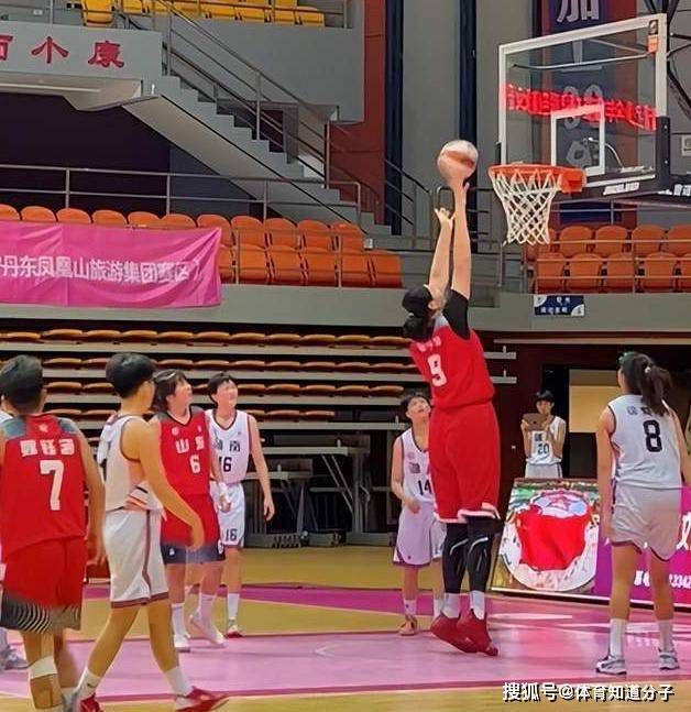 关于下半场的信念“必须要有信念，因为如果不相信彼此，那么比赛就会非常困难，在某些时刻，你会放弃对于别人或者对自己的信念，你会有这些想法，你可能觉得自己不够好以立足这里，这是正常的。