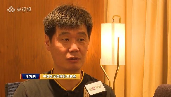 在她的印象中，叶辰就是因为会看风水，所以才逐渐在金陵认识了不少大人物。